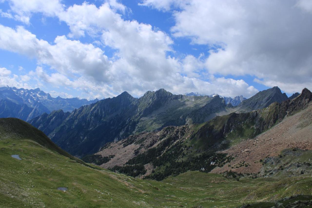 Chalet Baita Delle Favole Di Rosarita Berbenno di Valtellina Bagian luar foto