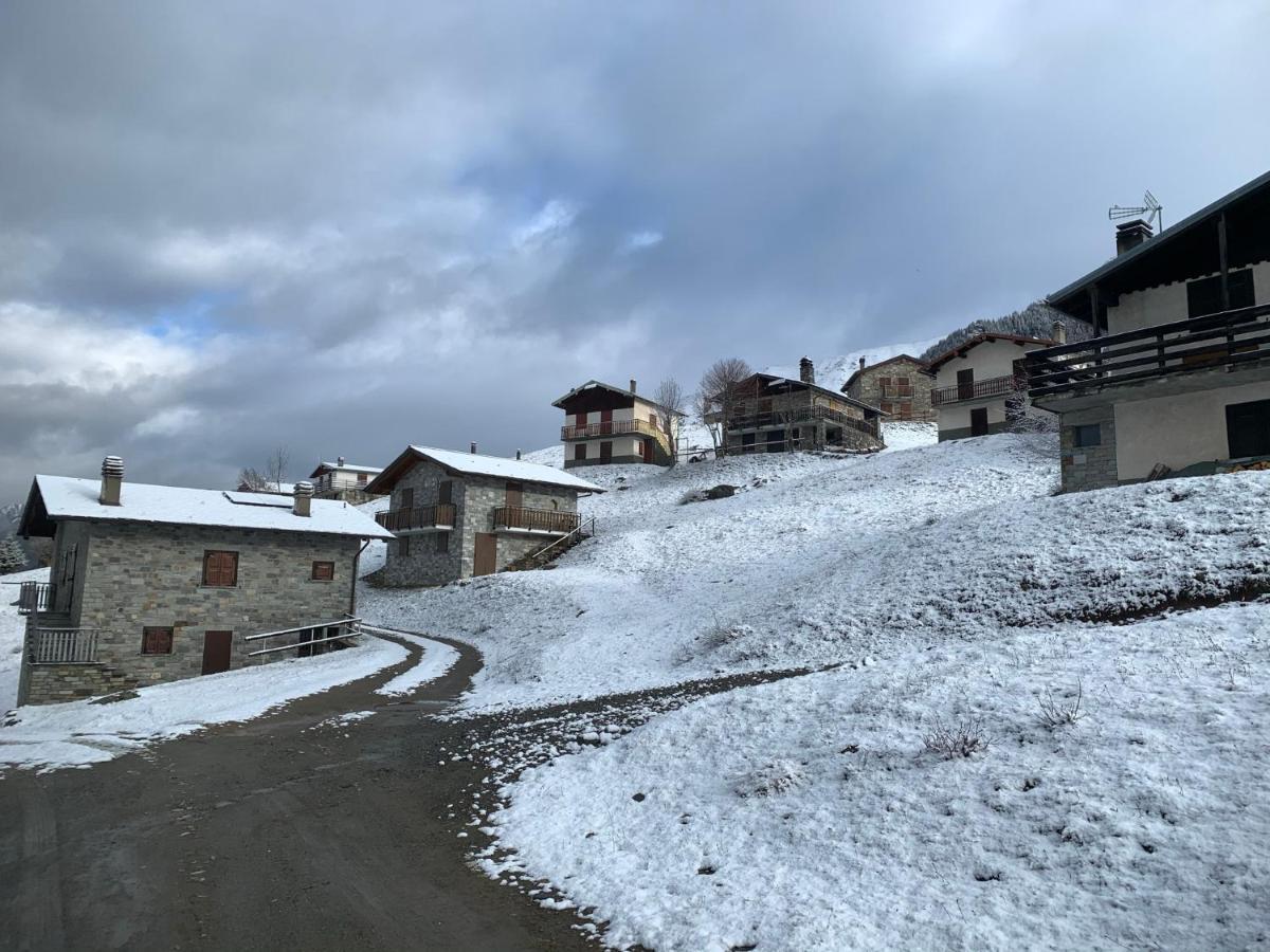 Chalet Baita Delle Favole Di Rosarita Berbenno di Valtellina Bagian luar foto